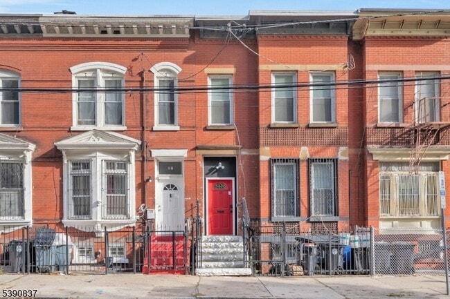 Foto del edificio - 13 2nd Ave