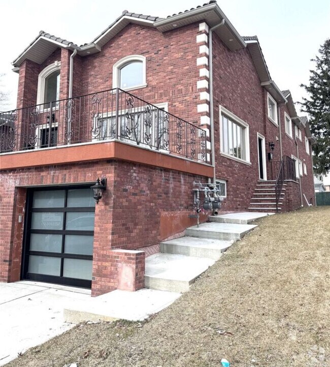 Apartments For Rent in Whitestone NY with Utilities Included 2