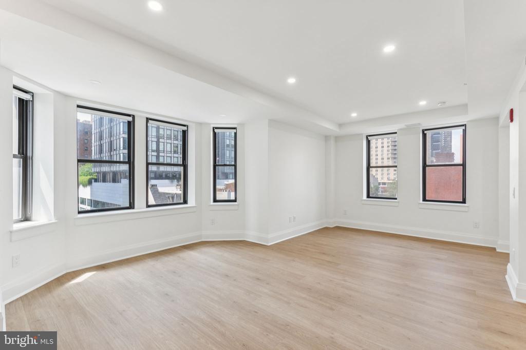 Foto principal - 135 S 19th St