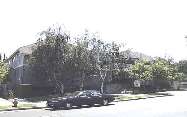 Foto del edificio - 15000 Burbank Blvd