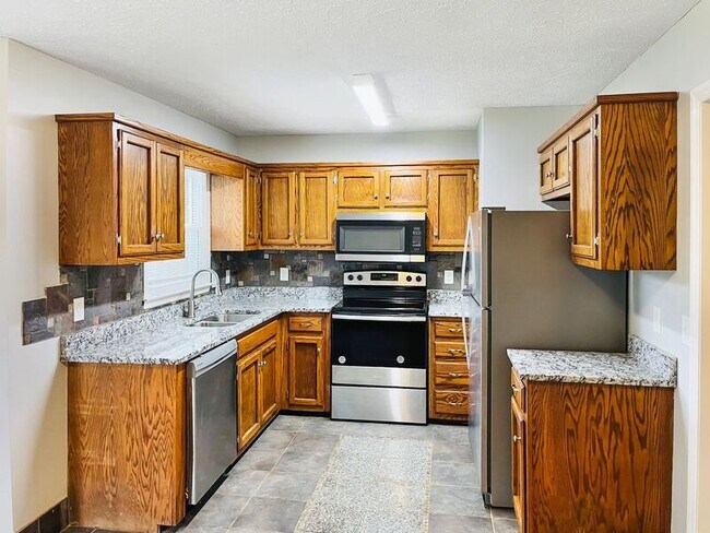 Foto del edificio - 405 Pleasant Run Rd