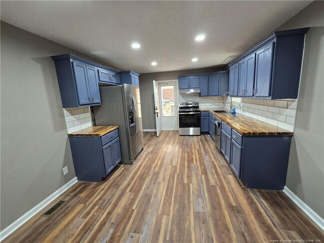 Building Photo - 2517 Vestal Ave