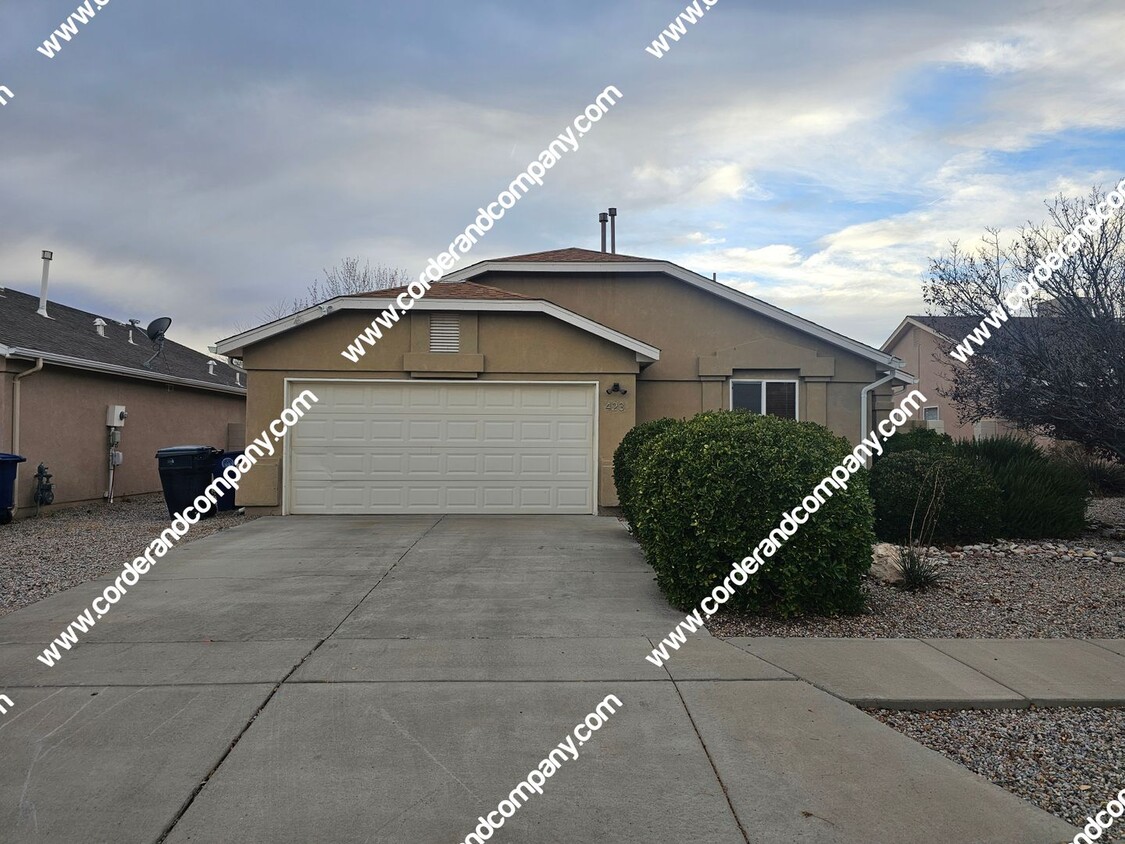 Primary Photo - Nice 3 Bedroom, 2 Bathroom, 2 Car Garage a...