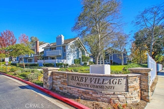 Photo - 600 Wakefield Court Unit 102 Townhome