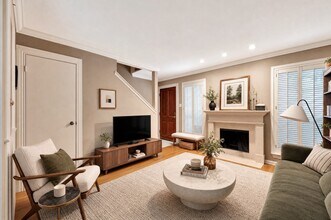 Building Photo - 1601 S Shepherd Dr