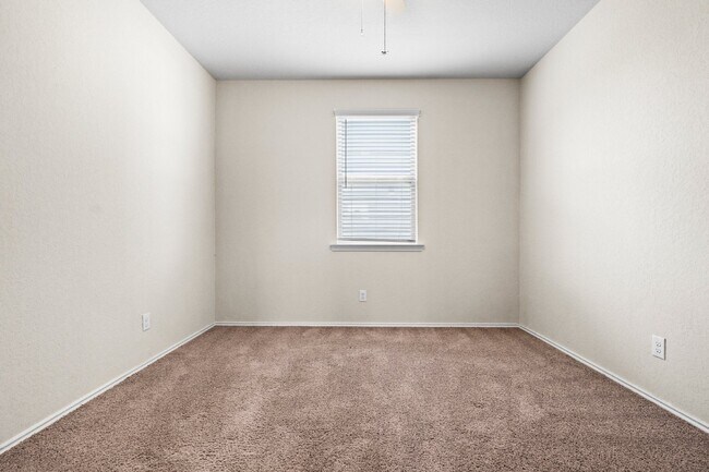 Foto del edificio - 2564 Hiddenbrooke Trace