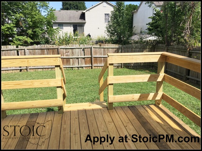 Foto del edificio - 2810 Raphael Dr