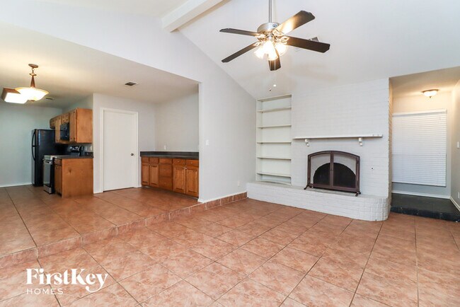 Foto del edificio - 2259 Shady Brook Dr