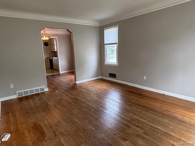 Foto del edificio - 4241 Duplex Ave