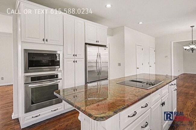 Building Photo - 120 Tyne Dr