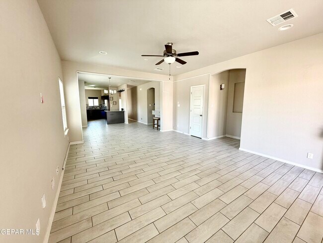 Building Photo - 4817 Mark Avizo