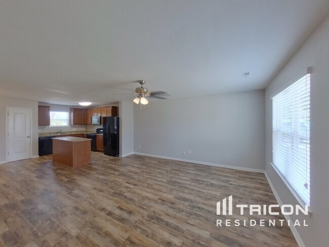 Foto del edificio - 3106 Dizzy Dean Dr