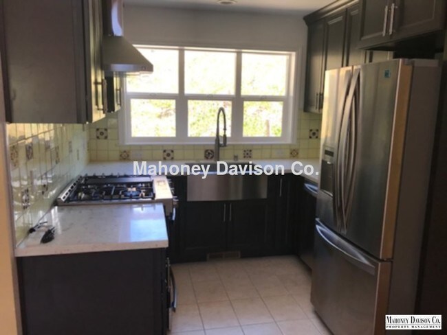 Foto del edificio - 257 Sunnyslope Rd