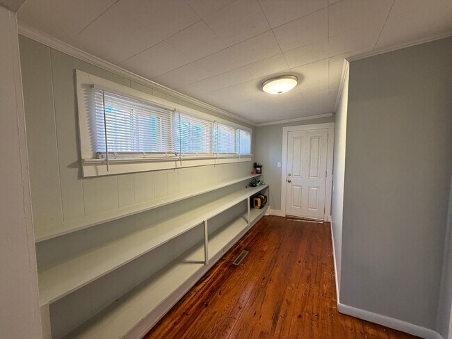 Foto del edificio - Statesville Downtown - 1BD / 1BA
