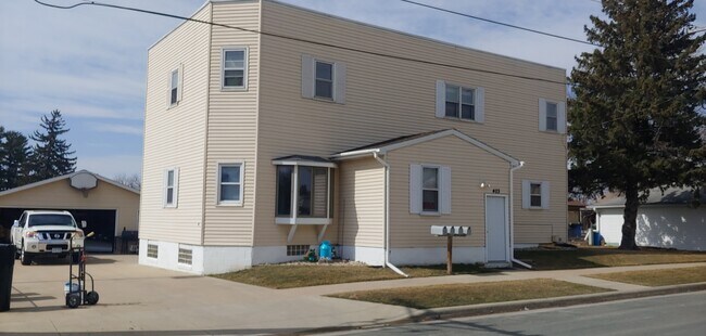 Foto del edificio - 403 1st Ave SE