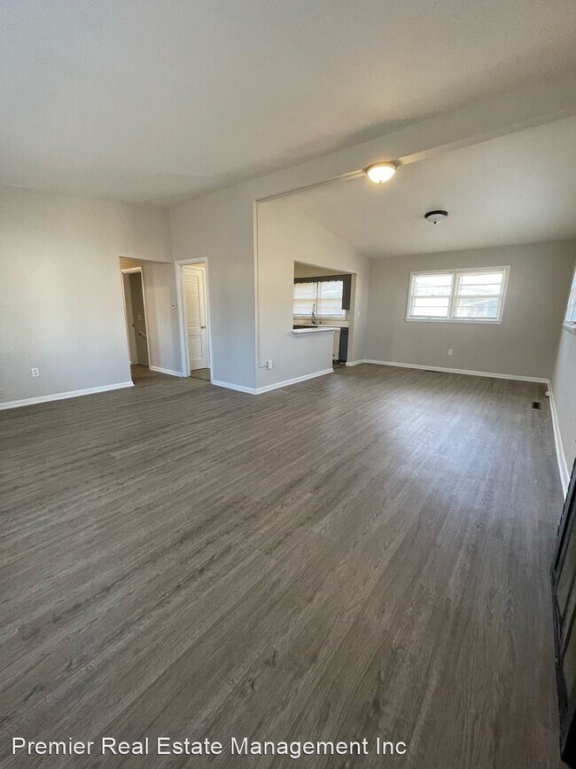 3 br, 1.5 bath House 1004 Anderson Street House Rental in