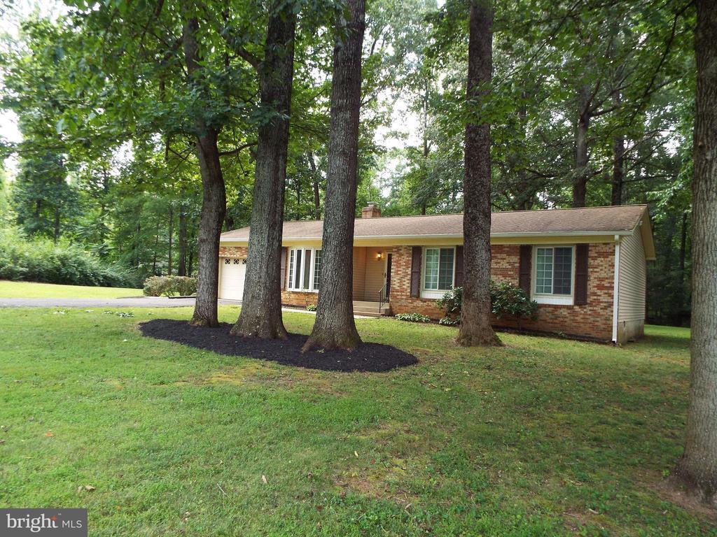 Foto principal - 121 Greenfield Rd