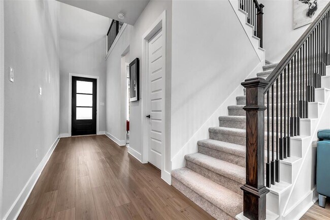 Building Photo - 9219 Trimble Lndg Dr