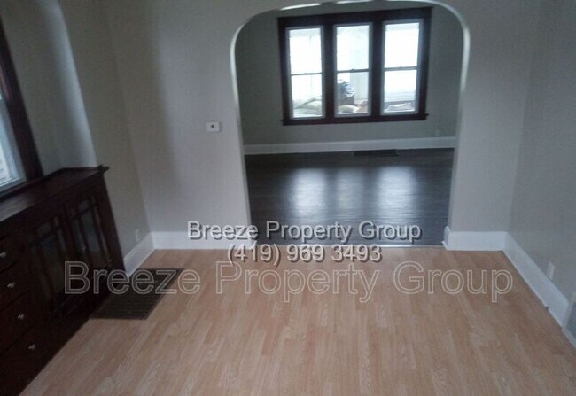 Foto del edificio - 733 E Oakland St