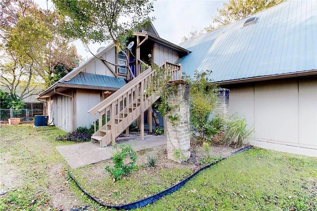 Foto principal - 8612 Bowling Green Dr
