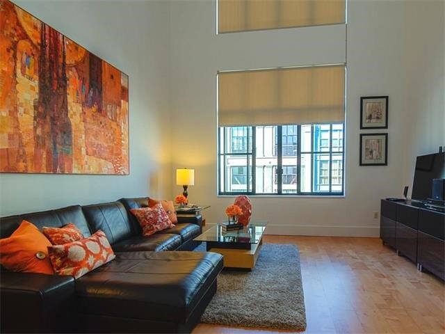 Livingroom - 334 Santana Row