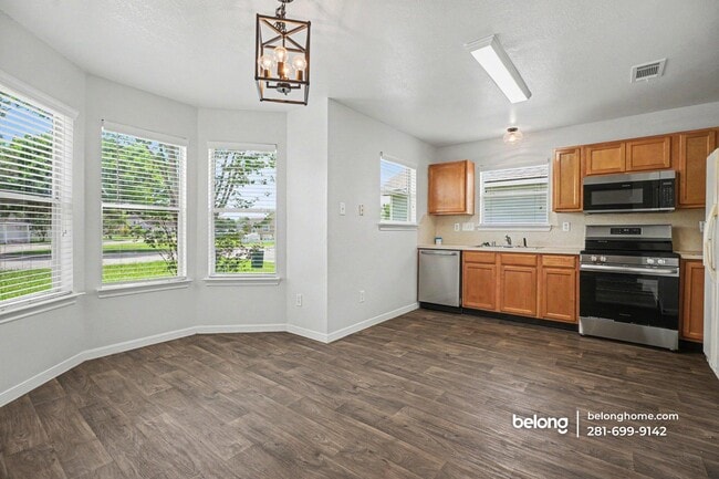 Building Photo - 5049 Hauna Ln