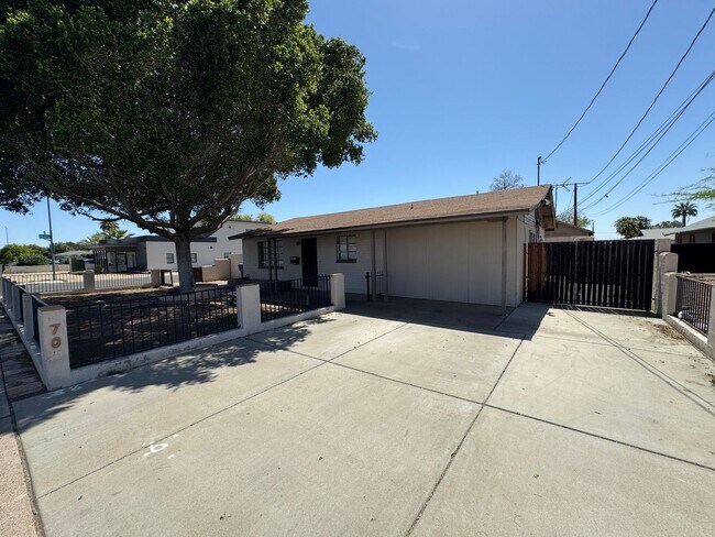 Foto del edificio - Fantastic 3 Bedroom/2 Bath Single Level Ho...