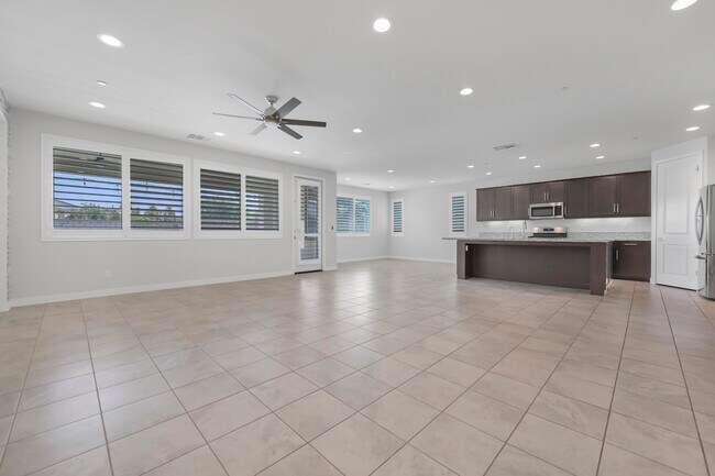 Building Photo - 40632 Firenze Ct