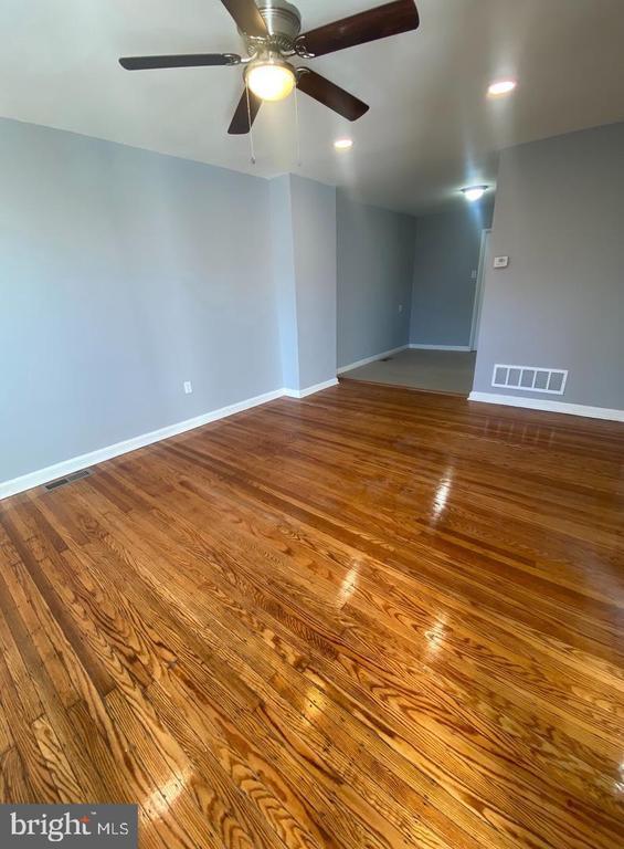 Building Photo - 5324 N Marvine St