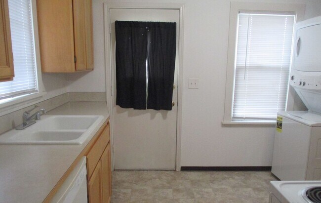 Foto del edificio - Cute 2 Bed 1 Bath Cottage like Home in Buckley