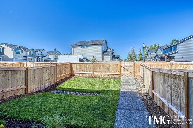 Foto del edificio - Pet Friendly New Construction 3 Bed 2.5 Ba...