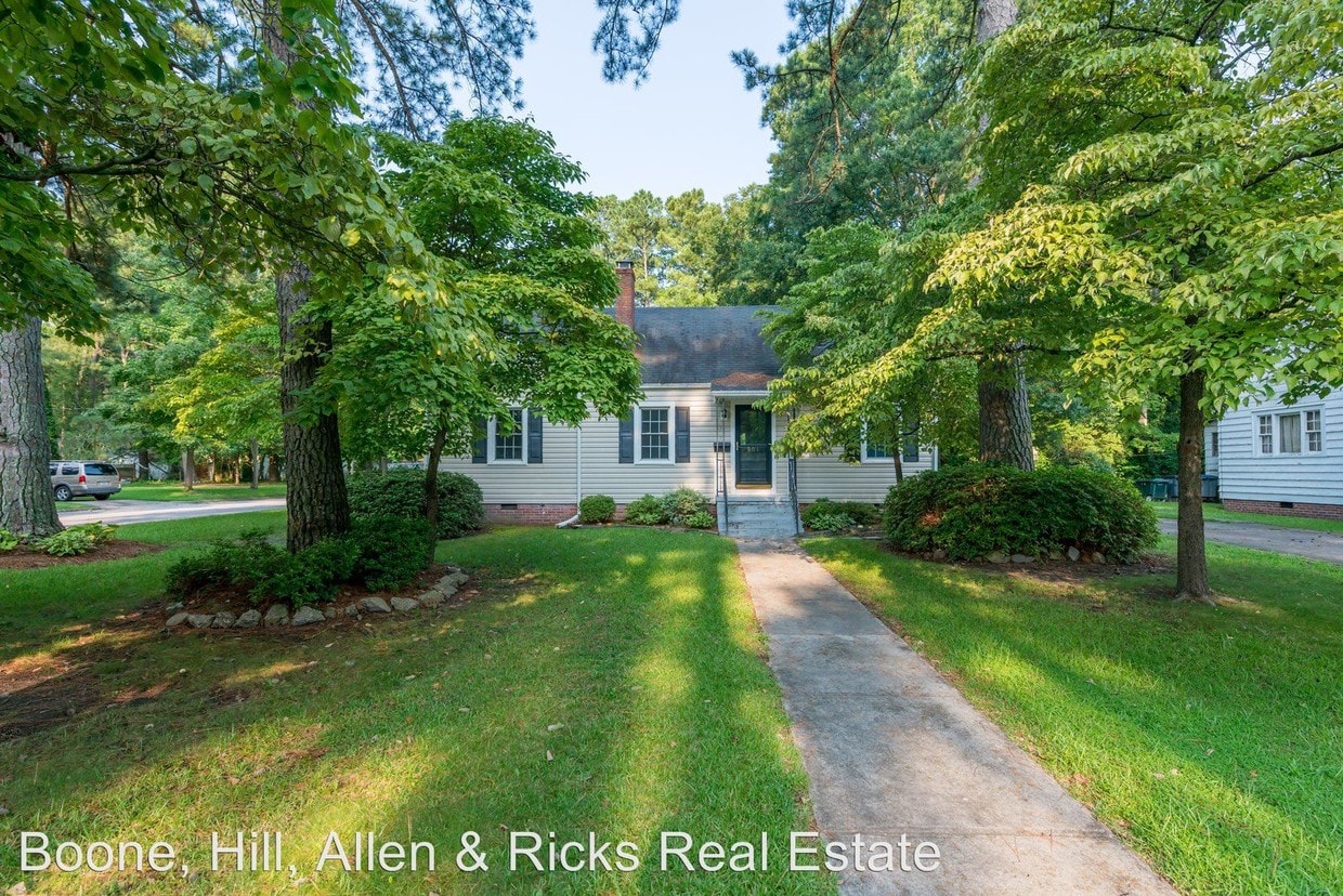 Primary Photo - 3 br, 2 bath House - 901 W Haven Blvd