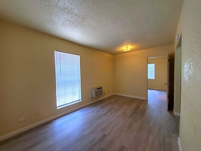 Building Photo - 4370 Avenue A