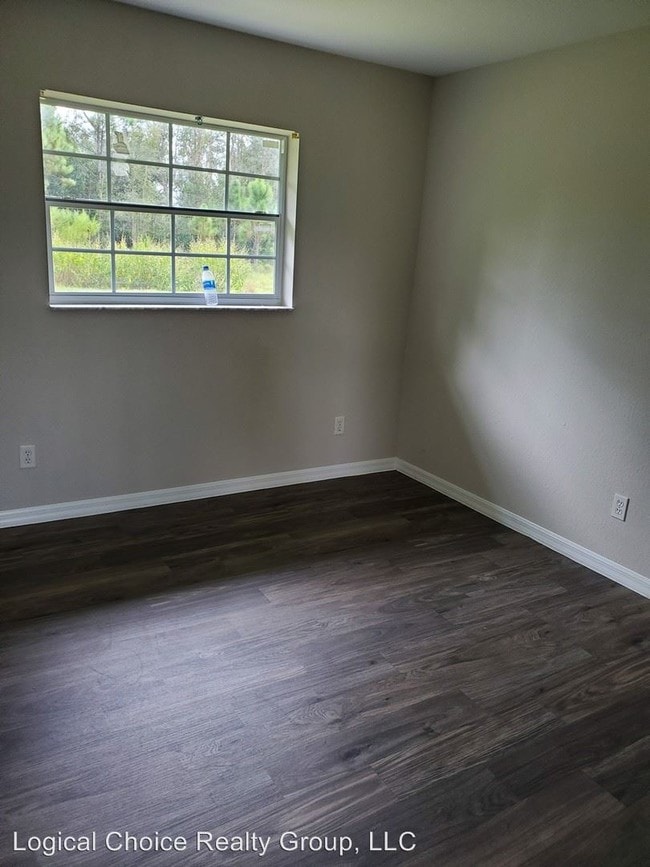 Building Photo - 3 br, 2 bath House - 2235 Fairway Dr.