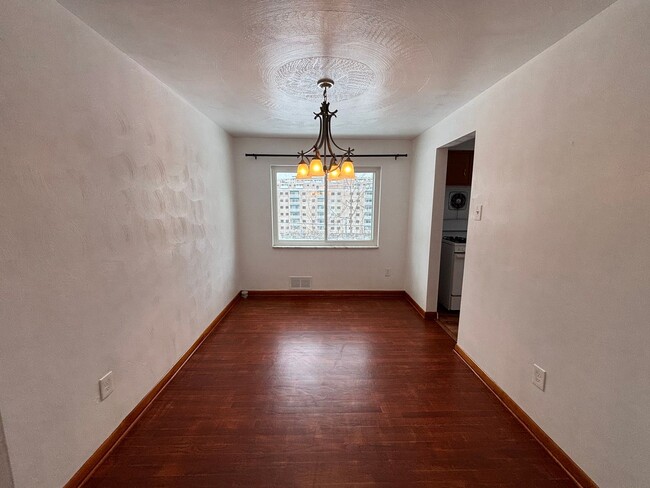 Foto del edificio - Remodeled 3 bedroom home in Bethel Park!