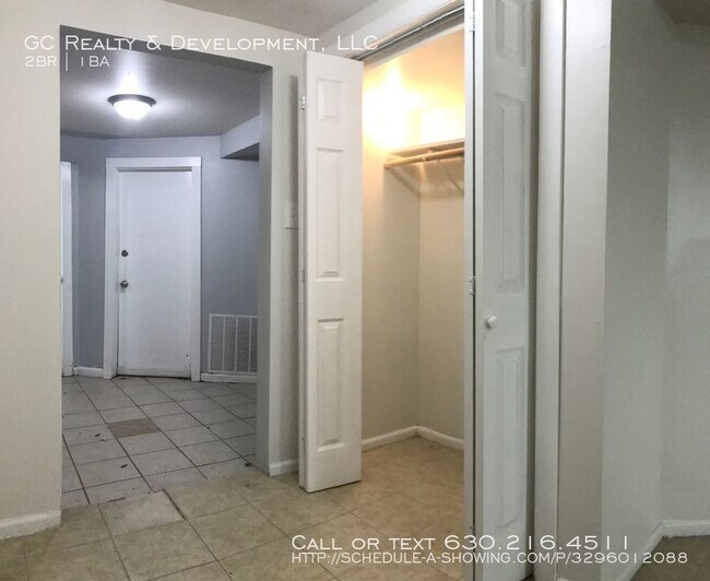 Foto del edificio - 6707 S Langley Ave