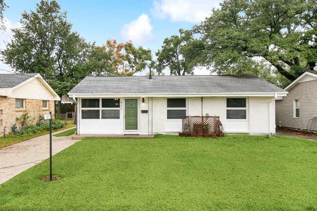 Foto del edificio - 420 Moss Ln