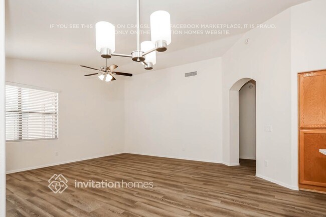 Foto del edificio - 1785 E Tyson St