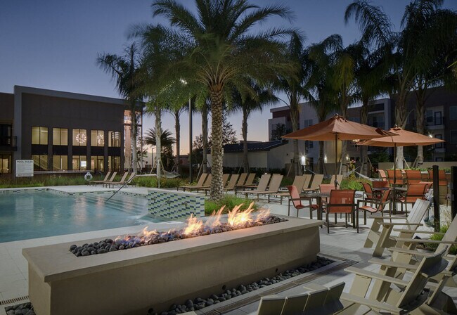 Foto del edificio - Maitland Pointe