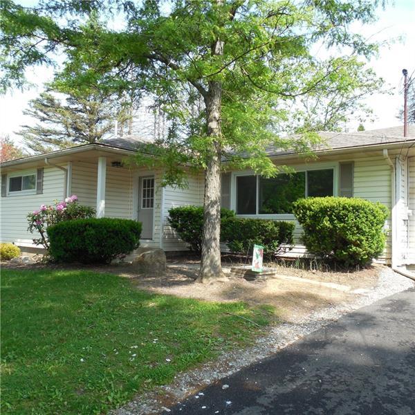17 E Oakwood Way, New Castle, PA 16105 House Rental in New Castle, PA