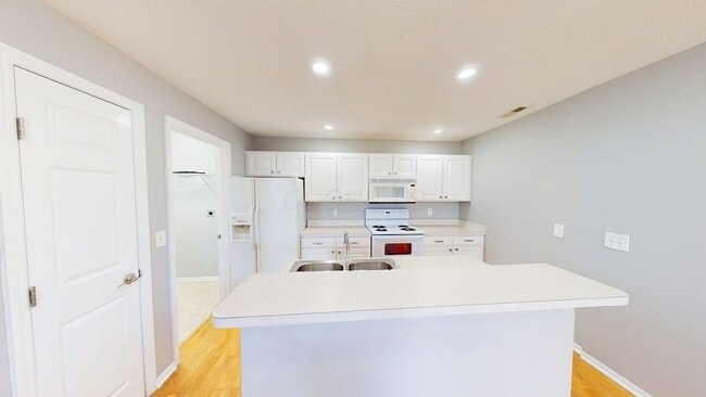 Foto del edificio - 5604 Vintage Pl