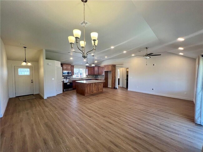 Foto del edificio - 662 White Oak St