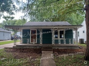 Building Photo - 1618 S Sneed Ave