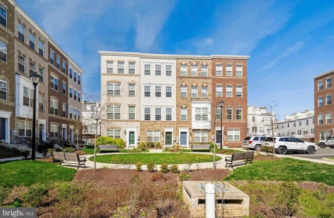 Foto del edificio - 9611 Weshire Dr