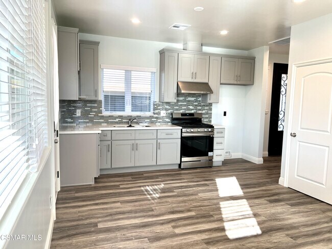 Building Photo - 662 Gerst Dr