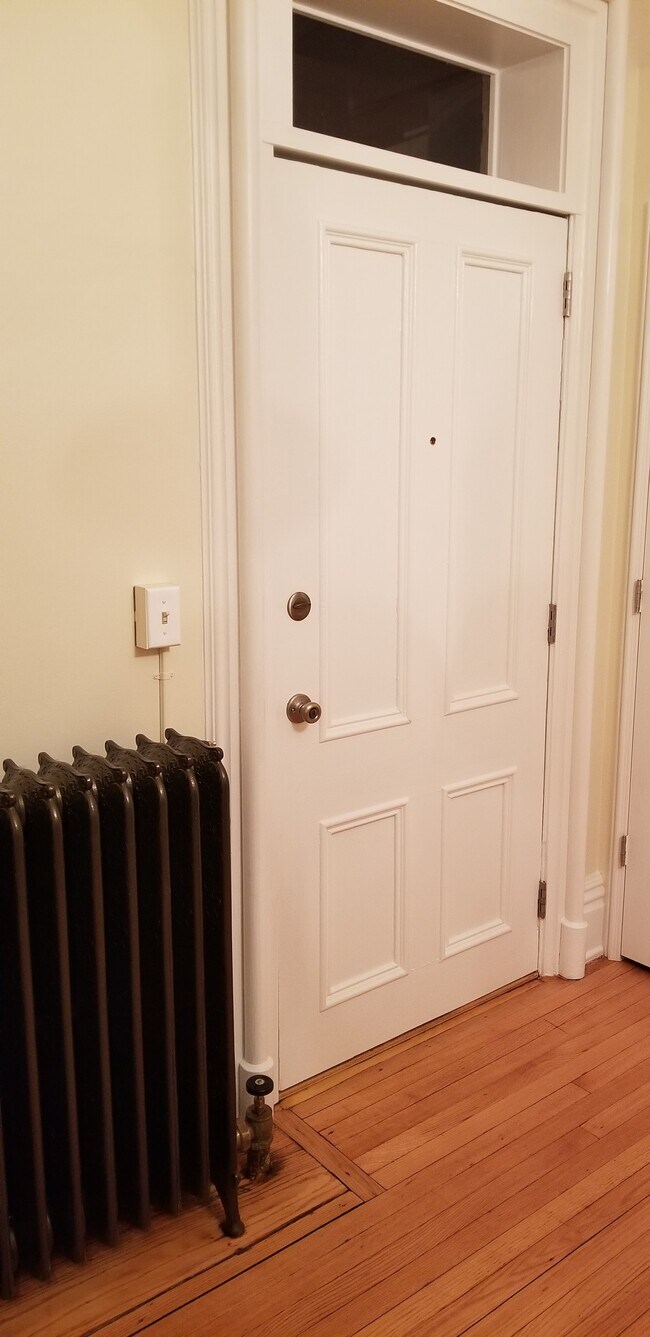 Foto del edificio - 11 N Clover St