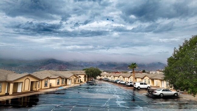 Foto del edificio - Patriot Palms