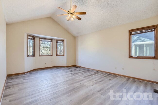 Foto del edificio - 16270 E Belleview Pl