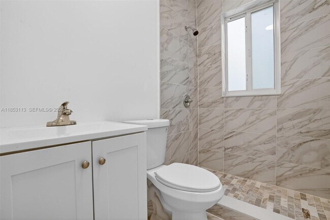 Foto del edificio - 1630 SW 10th St