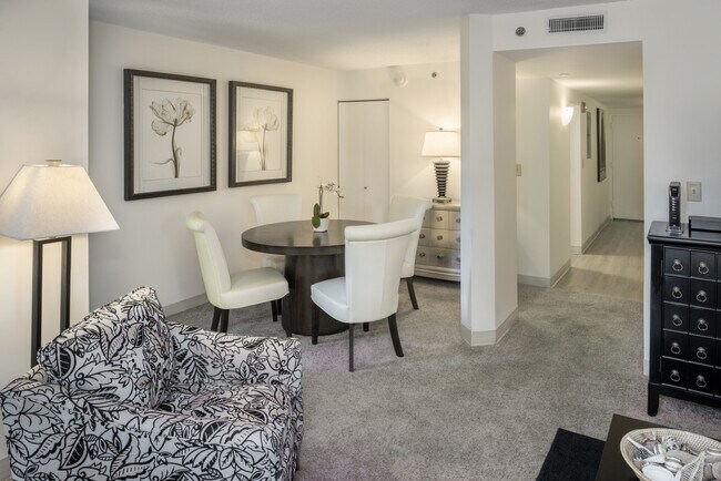 Foto del edificio - 120 Huntington Ave